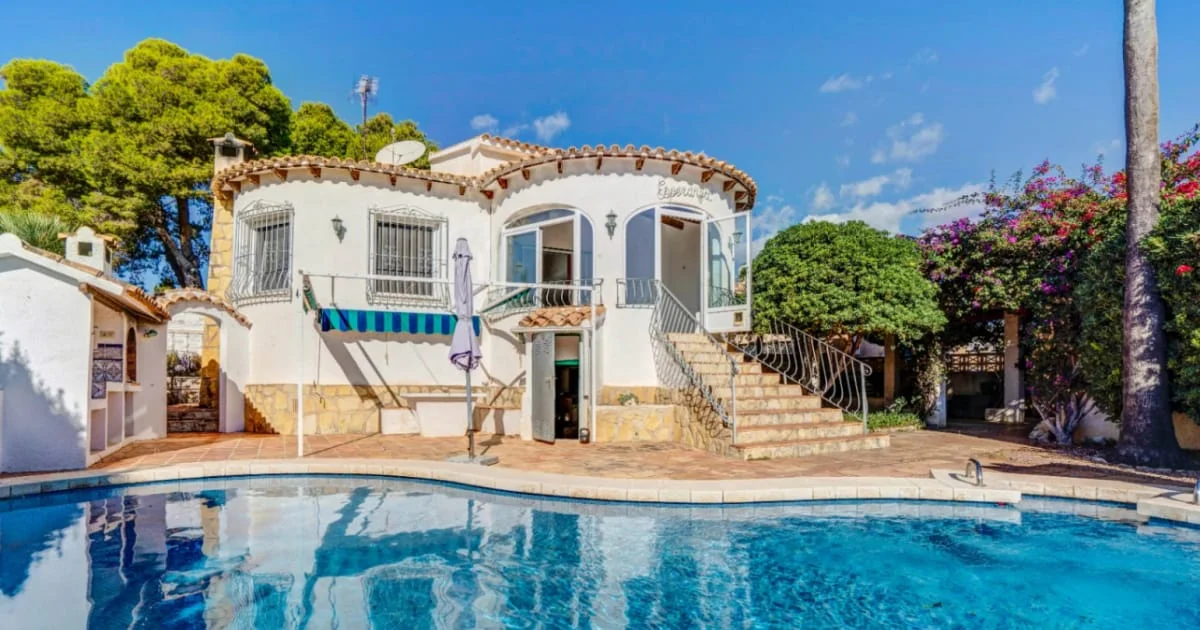 Independent Calpe chalet with private pool