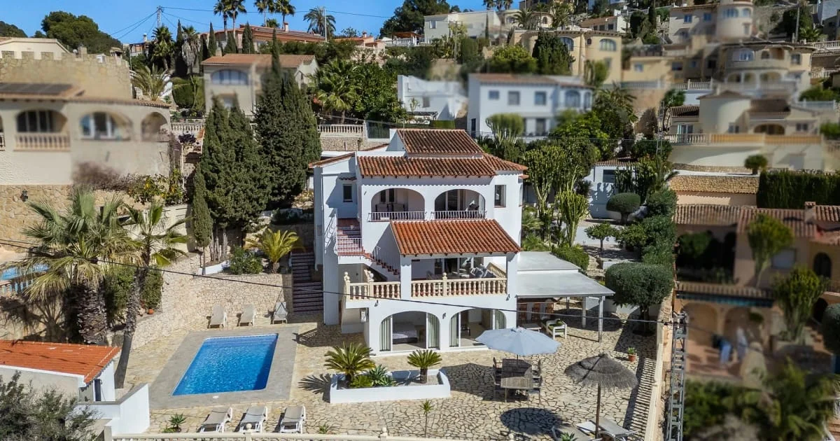 Modern villa near Moraira, 5 bedrooms