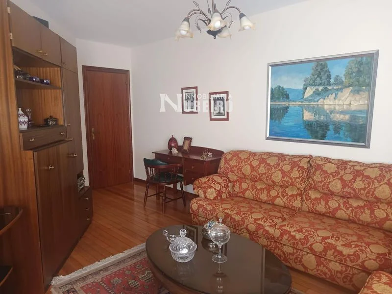 Furnished Lugo flat, three bedrooms