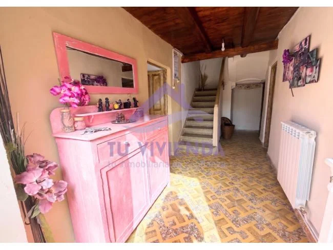 Village house with 140 m² and patio