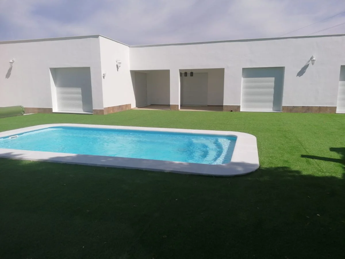 Reformed chalet with private pool, Conil
