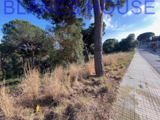 Parcela urbanizada de 988 m² cerca de Tordera