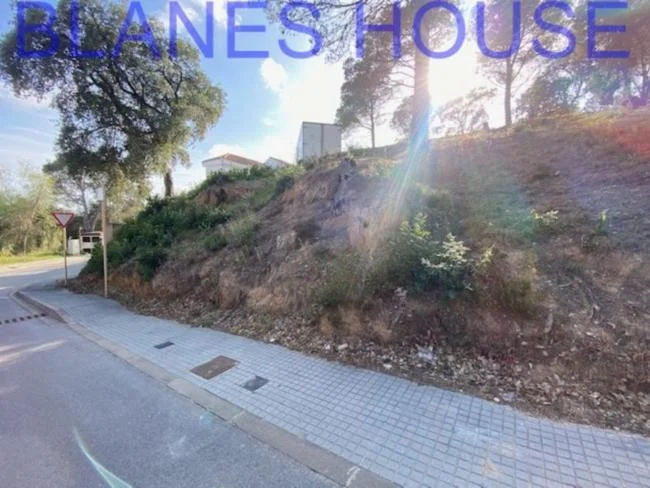 Terreno en San Daniel, 1.018 m²