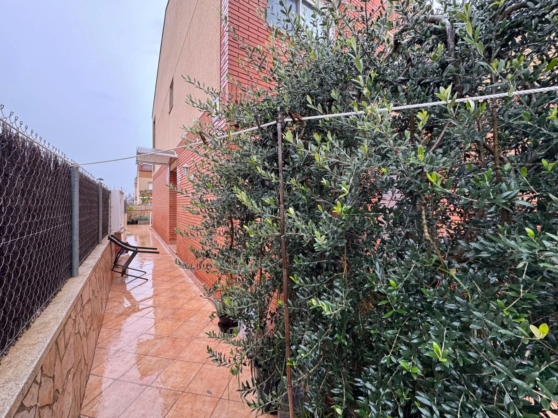 Casa VPO en Pira, cuatro habitaciones