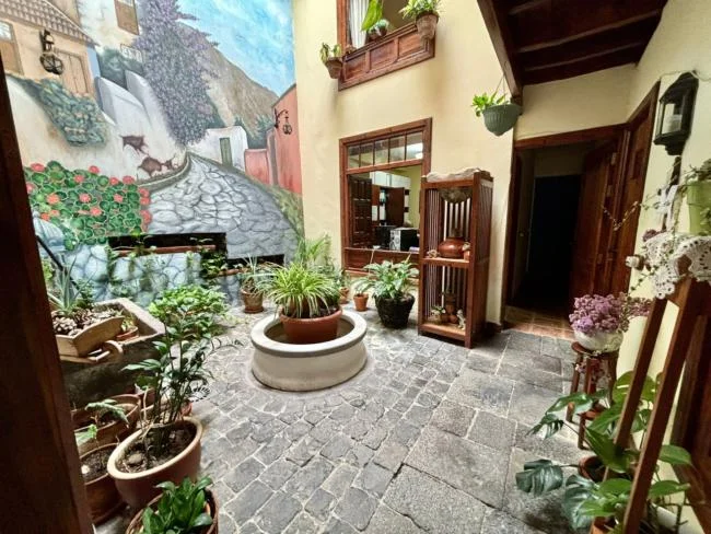 Casa de lujo de cinco habitaciones en Martiánez