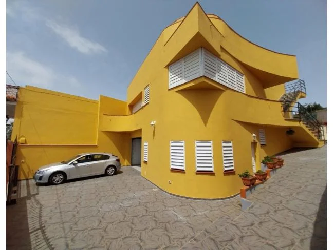 Chalet amplio en Tacoronte con distribución flexible