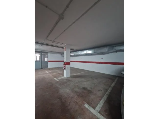 Eight-space garage in Puerto de la Cruz