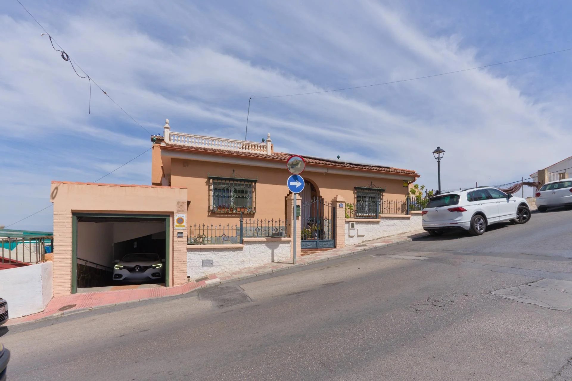 Spacious house in Cájar, 3 bedrooms