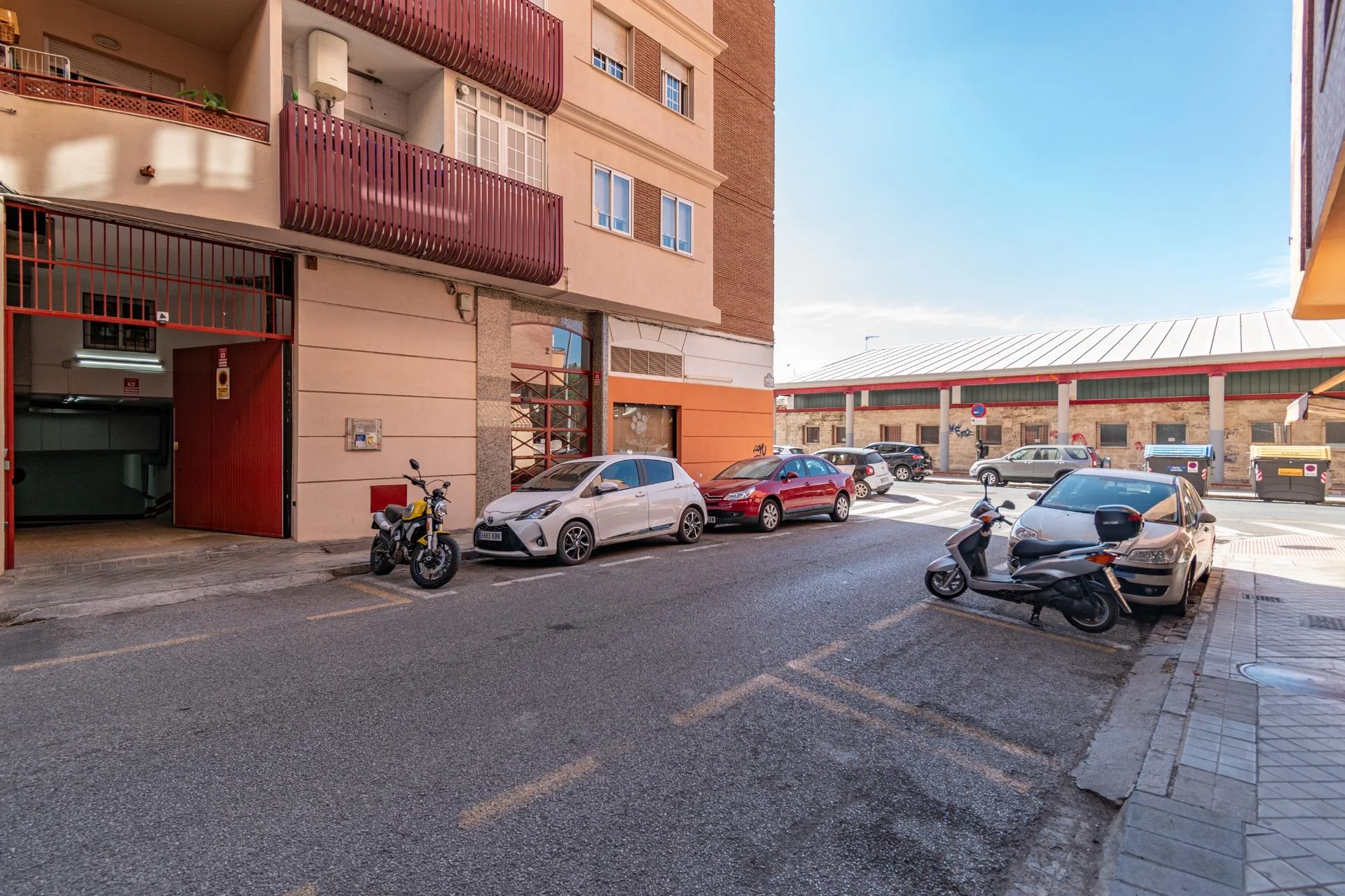 Garaje cerrado de 15 m² en Granada