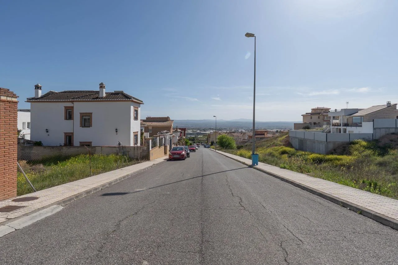 Urban plot in Vista Alegre, Peligros