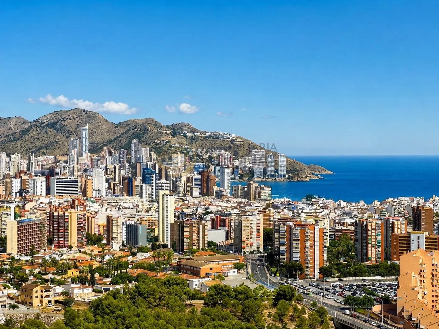 Apartamento en Benidorm con vistas al mar, 2 dormitorios
