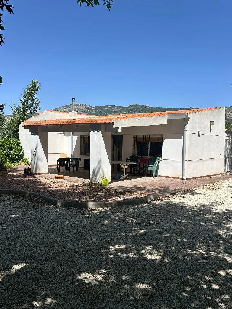 Onil country house, 3 bedrooms