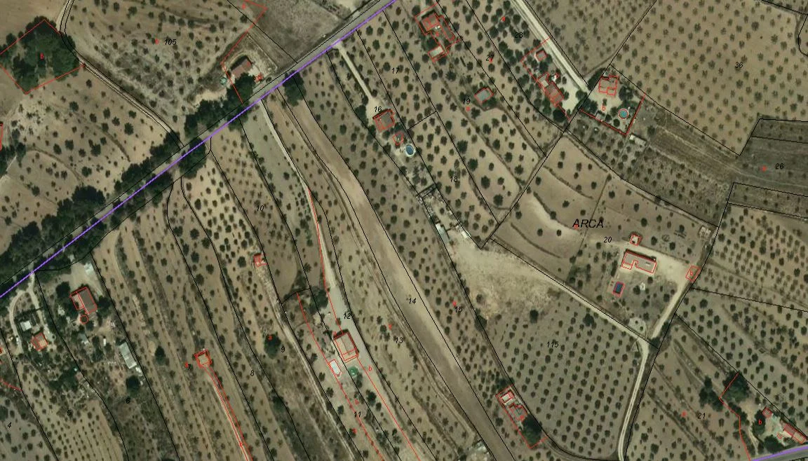Rural land in Arca with olive trees