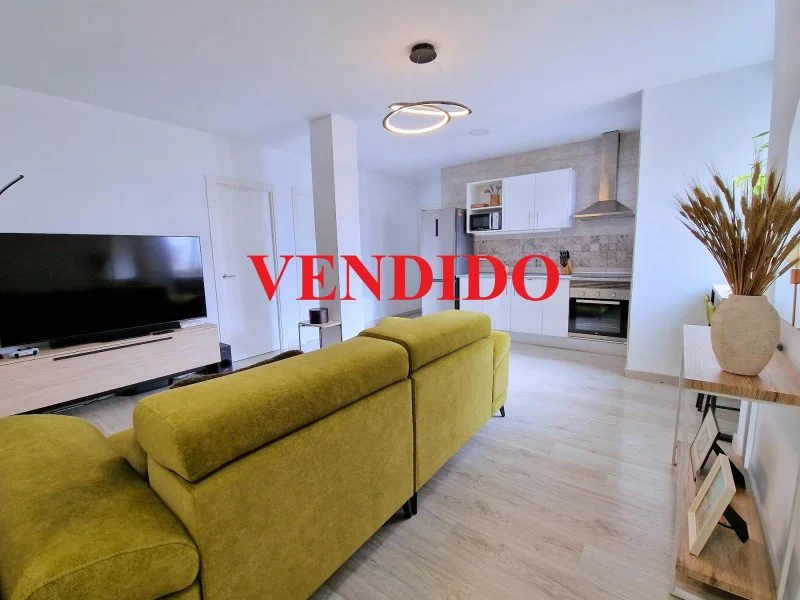 Renovated furnished flat, 3 bedrooms