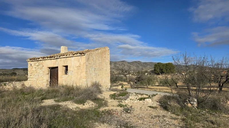 Buildable land near Monóvar