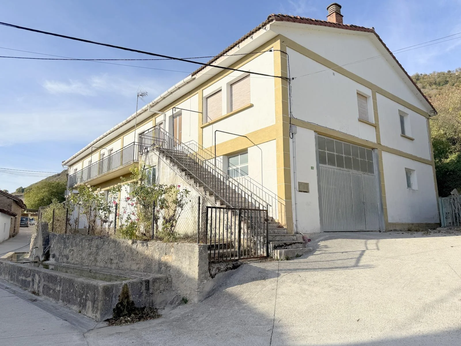 Rural house with 686 m² built