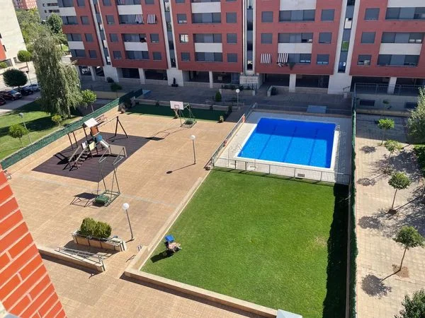 Apartamento en La Cava con terraza