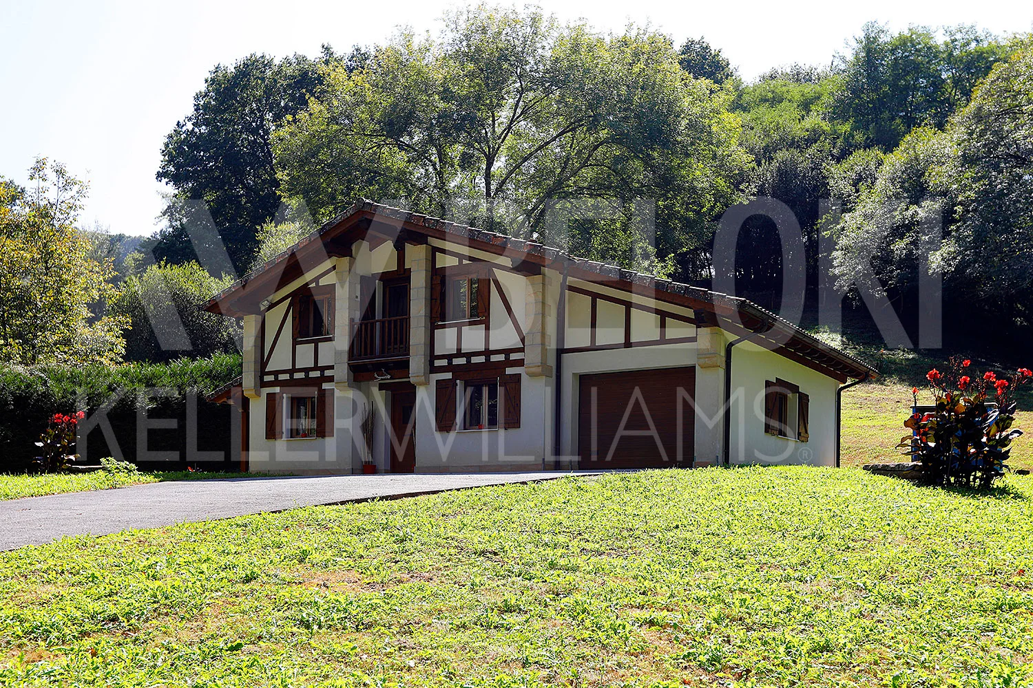 Casa moderna de campo con parcela de 3.279 m²