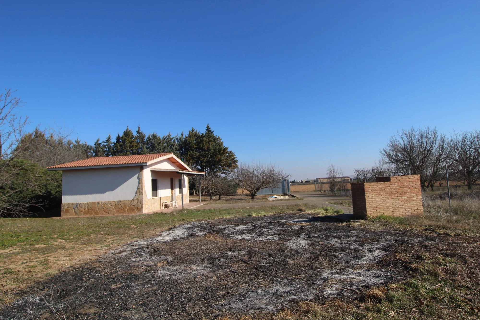 Casa rústica en Corella con parcela de 3.090 m²