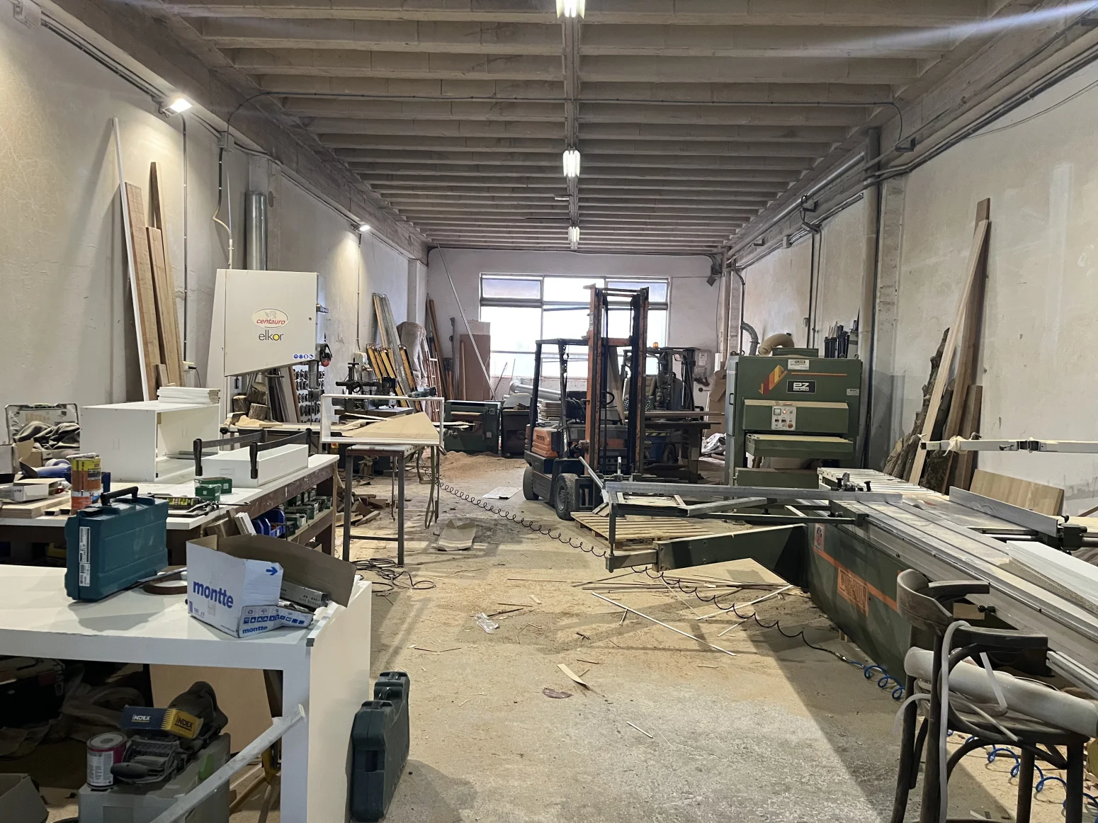Nave industrial en Irun, 307 m²