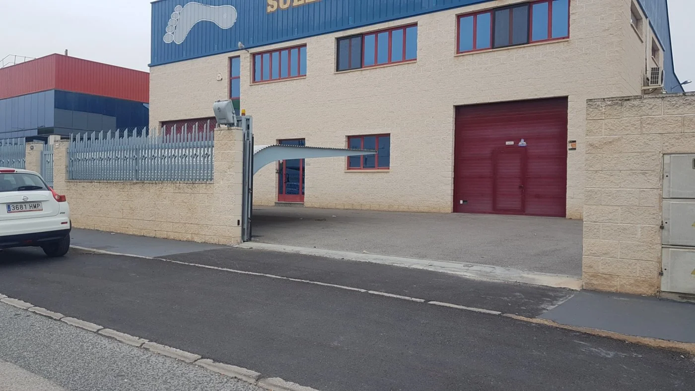 Industrial warehouse in El Rubial, 1,878 m²