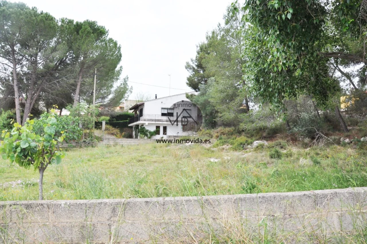 Urban plot in L'Alcúdia, 553 m²