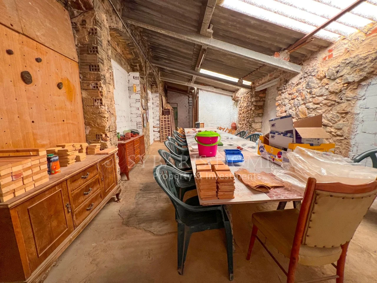 Urban Orba plot with redevelopment potential