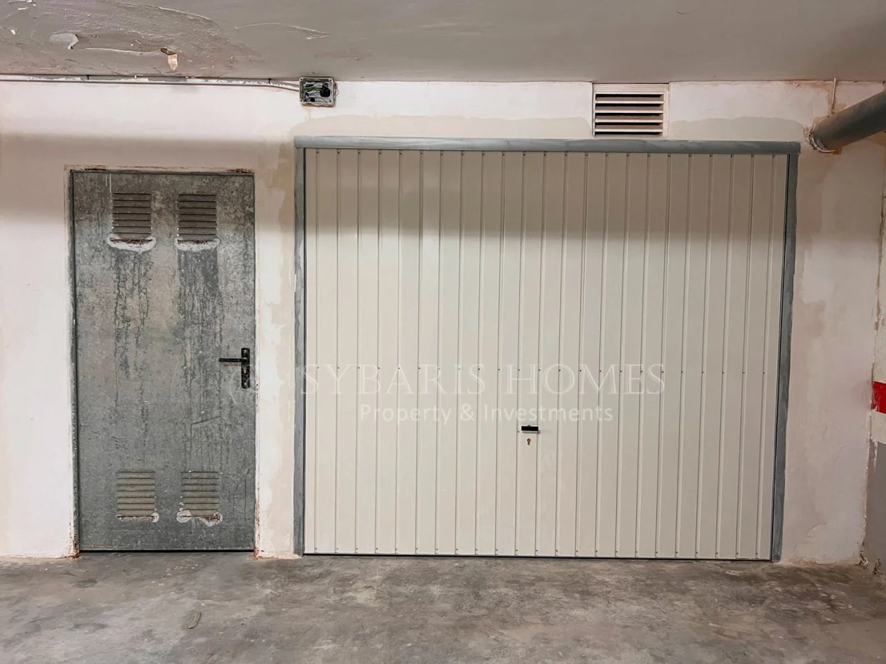 Gran garaje en Dénia, 27 m²