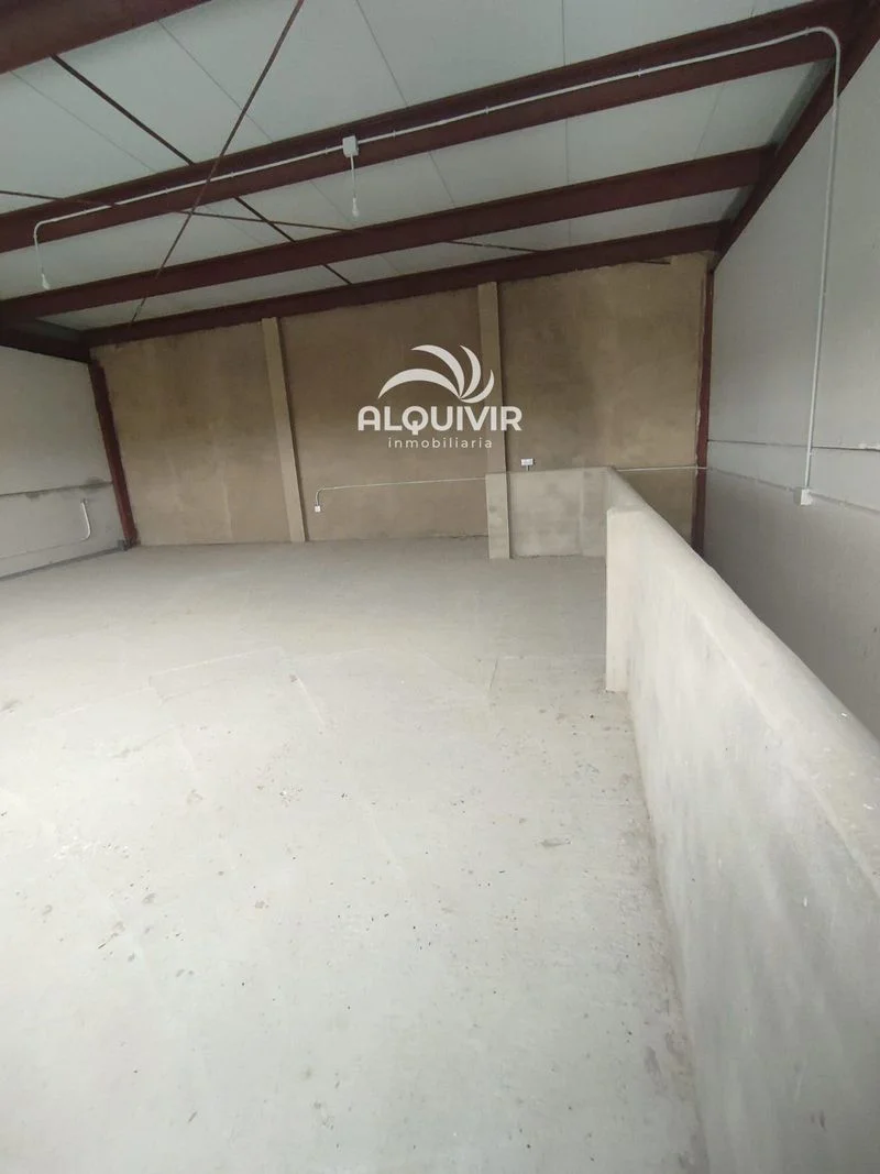 Industrial warehouse in Matalagrana, 82 m²