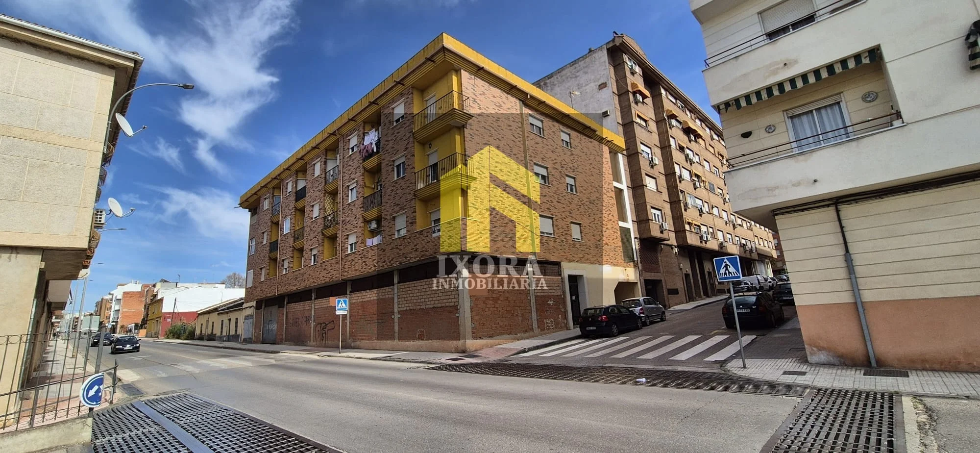 Large Linares commercial unit, 450 m²