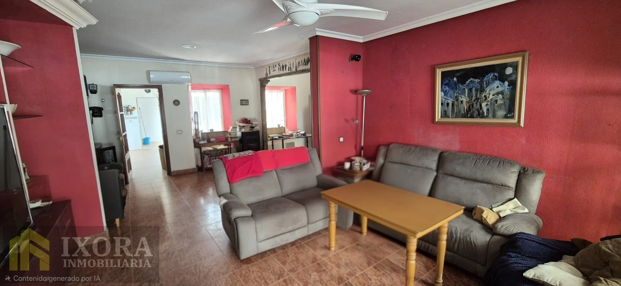 Central Linares house with 210 m²