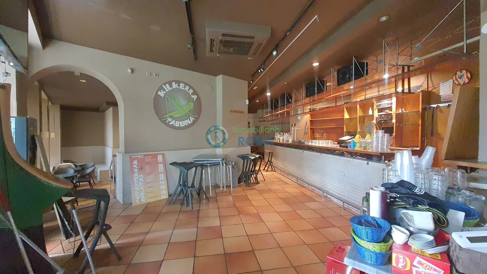 Bar-ready premises in Judizmendi, 128 m²