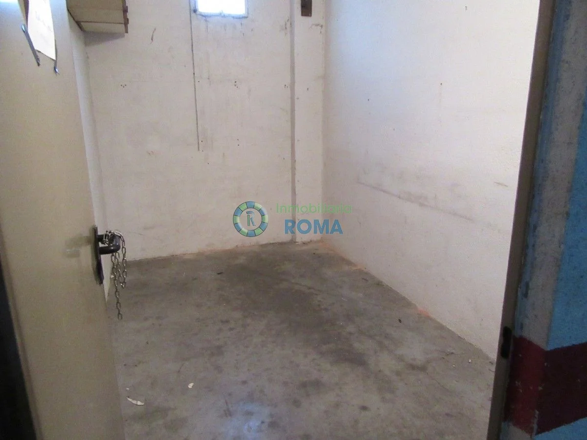 20 m² garage with cellar, El Pilar