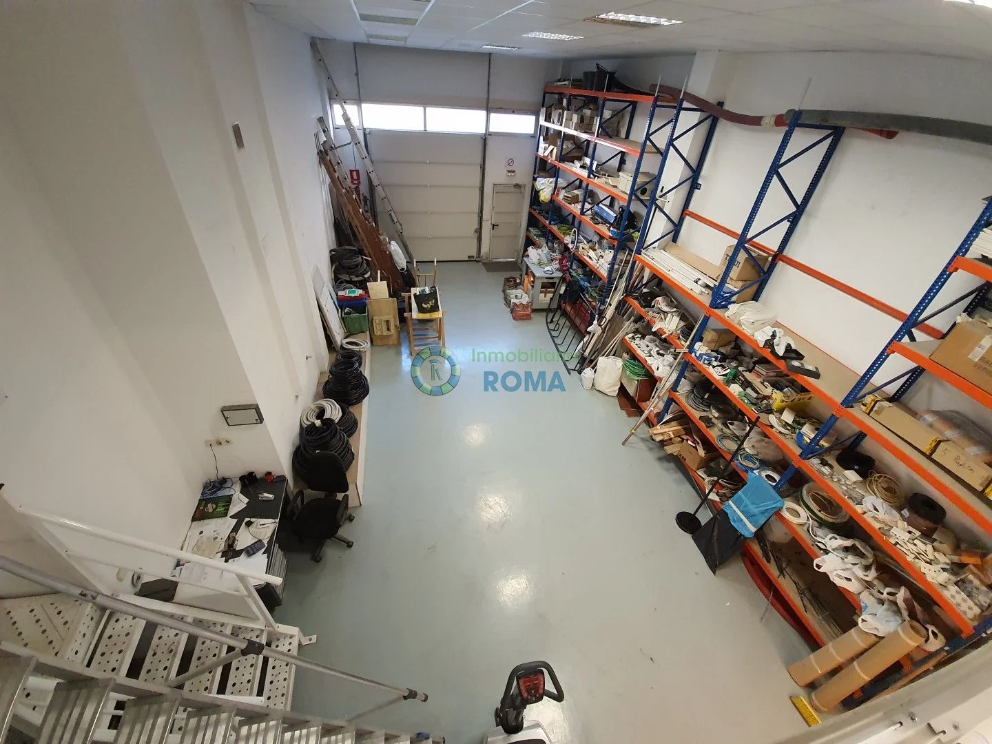 Local comercial en Vitoria con entreplanta