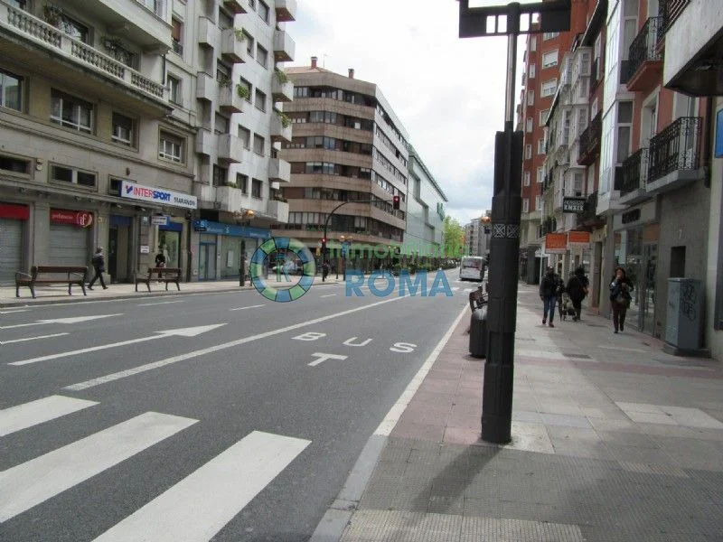 Local comercial en Centro, 240 m²
