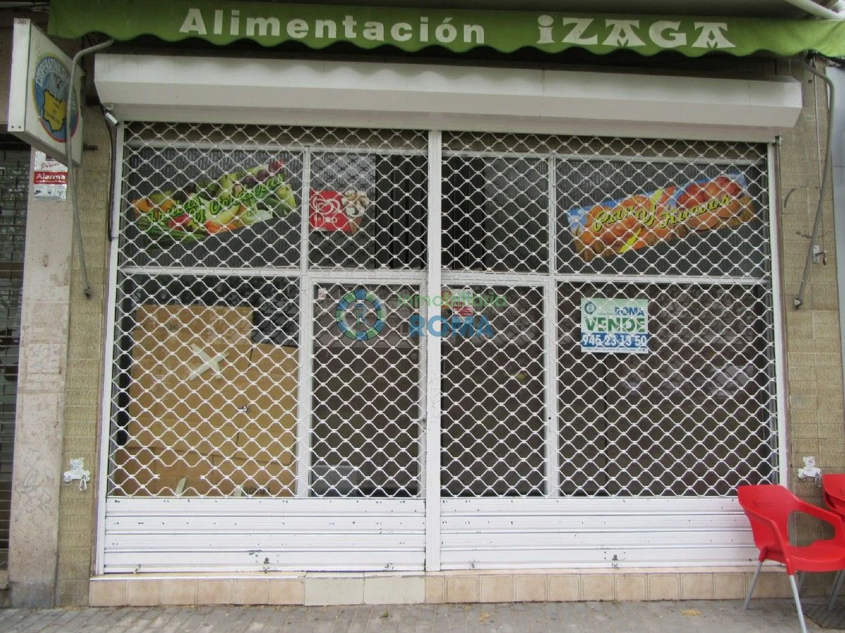 Ground-floor local in El Pilar