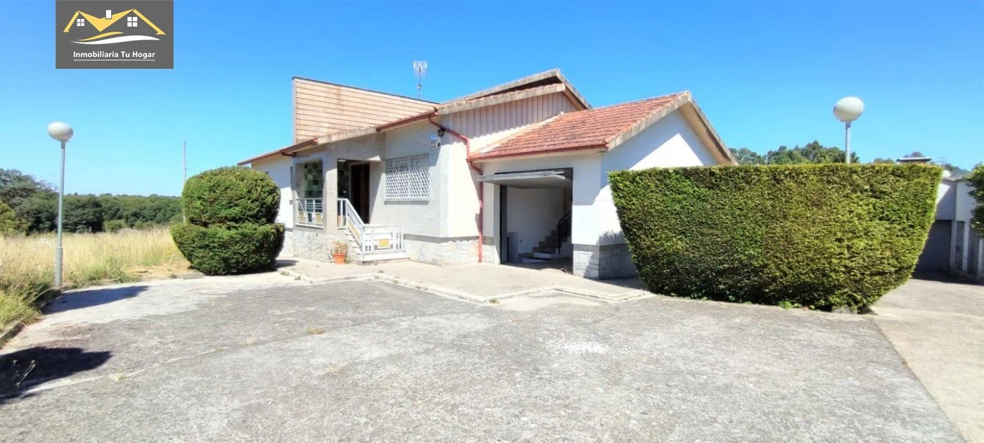 Casa para reformar en parcela de 3,2 hectáreas