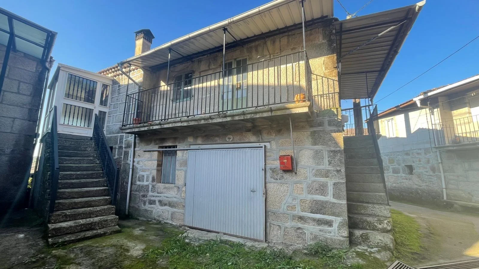Renovation house near thermal town