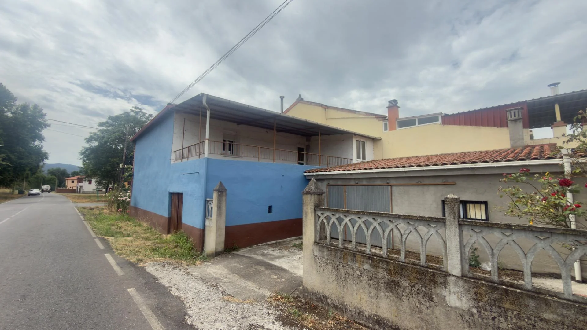 Monforte house with 1,400 m² plot