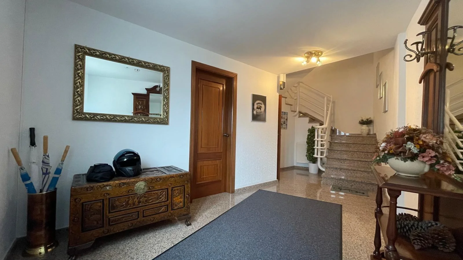 Casa reformada de cuatro habitaciones en Xinzo