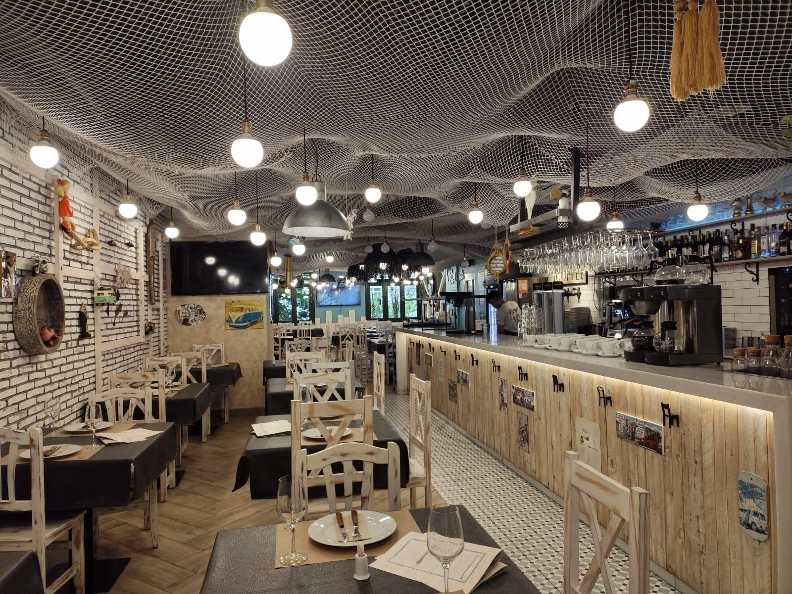 Restaurante reformado de dos plantas en Ourense