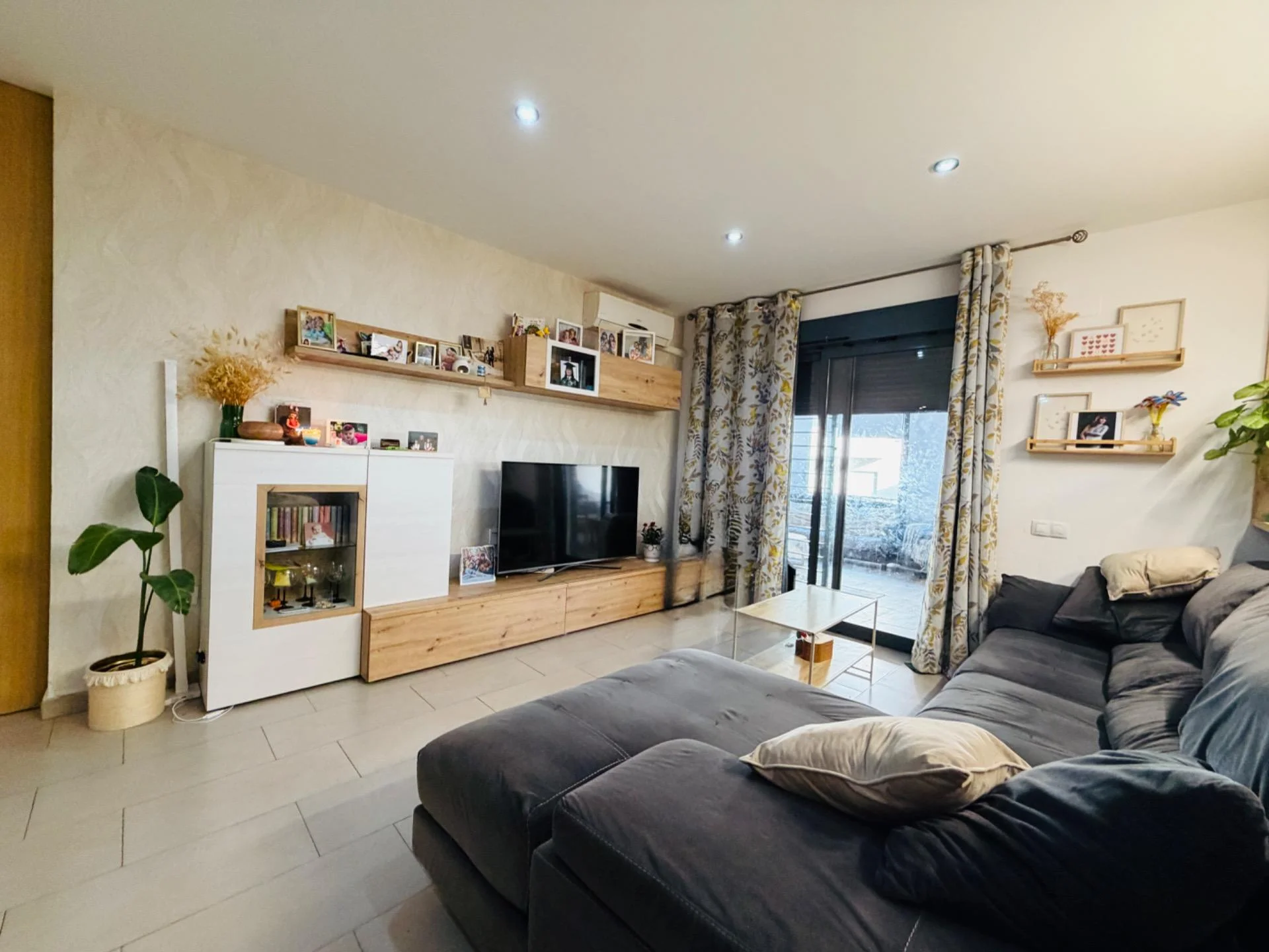 VPO ground floor with terraces
