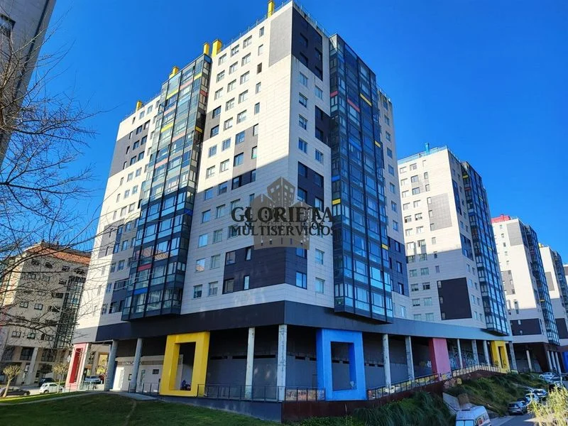 Large Navia commercial unit, 2,000 m²