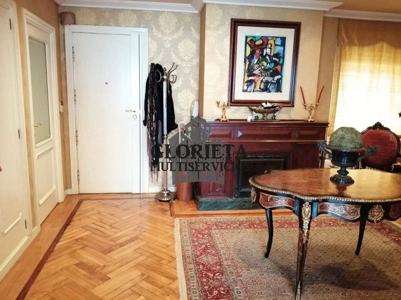 Luxury central Vigo flat, six bedrooms