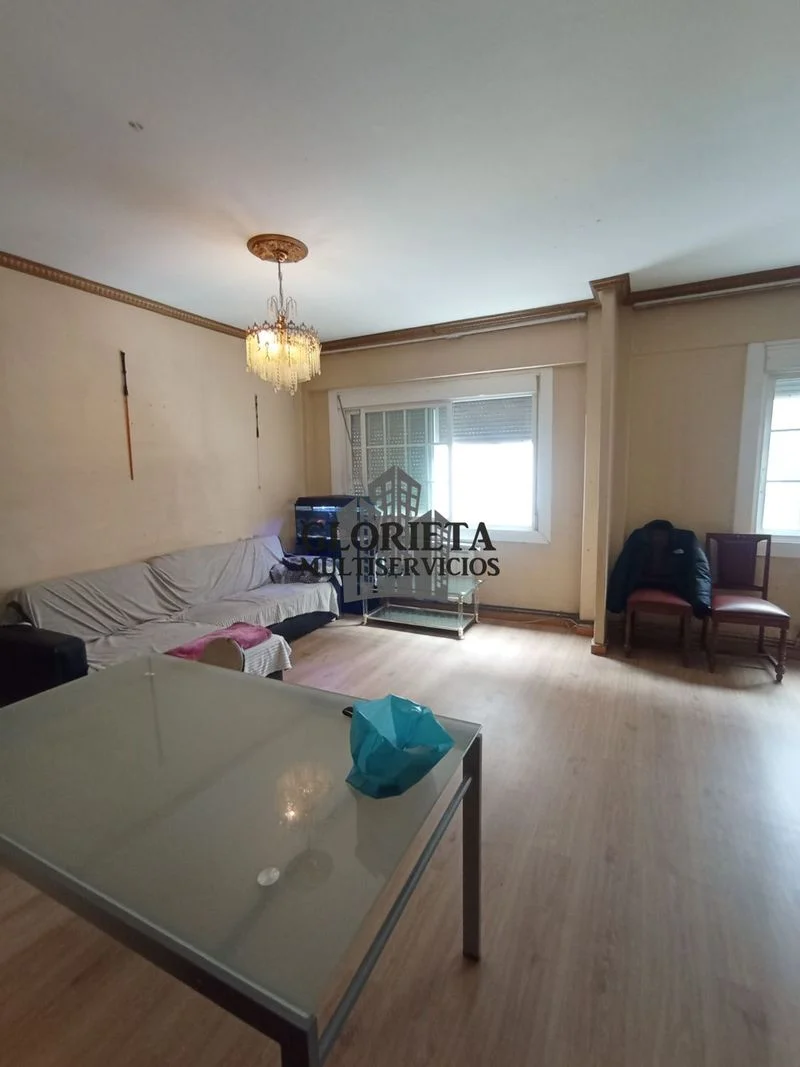 Reformable Vigo flat near Plaza España