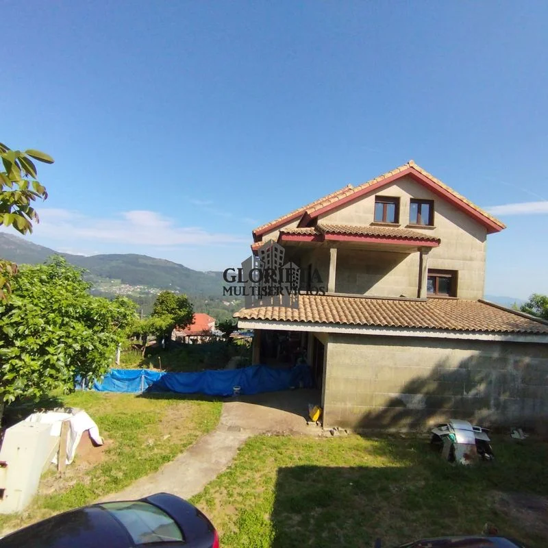 Mos stone chalet, 305 m² built