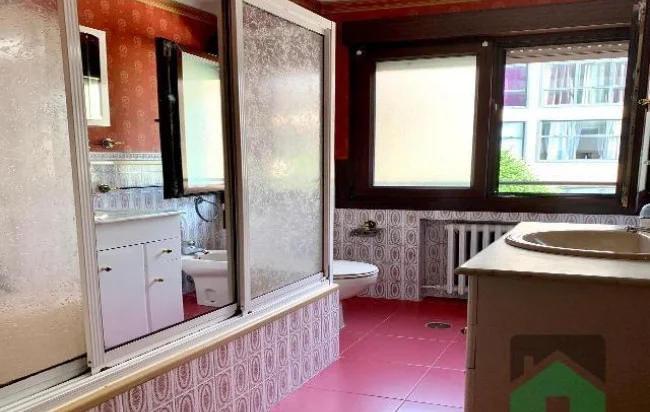Good-condition flat in Coto, three bedrooms