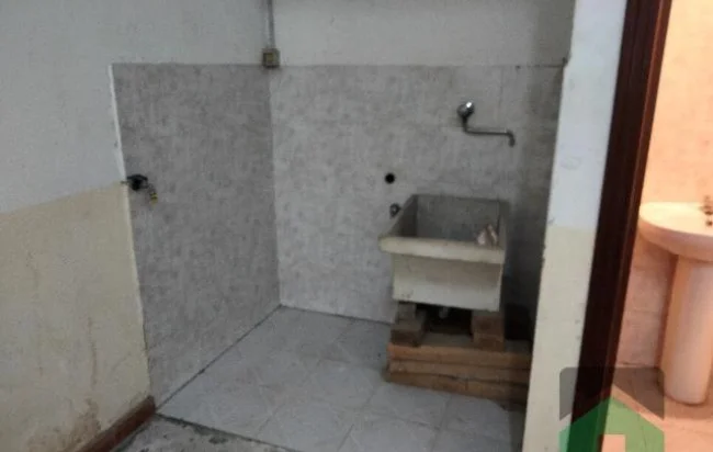 Installed commercial unit in La Calzada