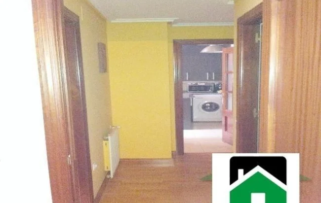 Seminew ground-floor flat, 2 bedrooms