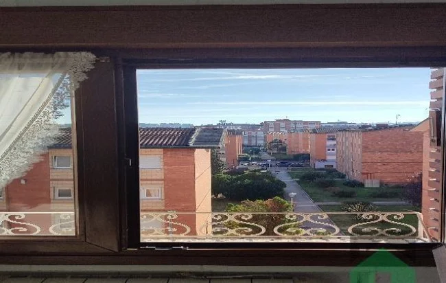 Renovated Pumarín flat, three bedrooms